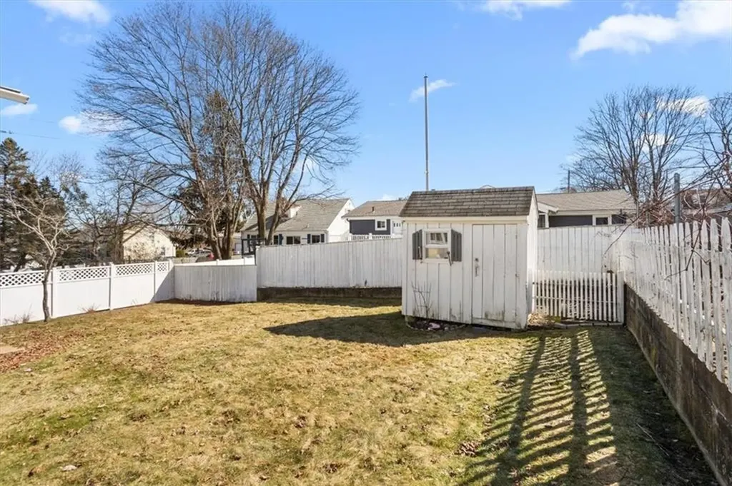 30 Dover Avenue East Providence RI 02914