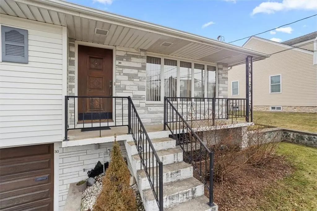 30 Dover Avenue East Providence RI 02914