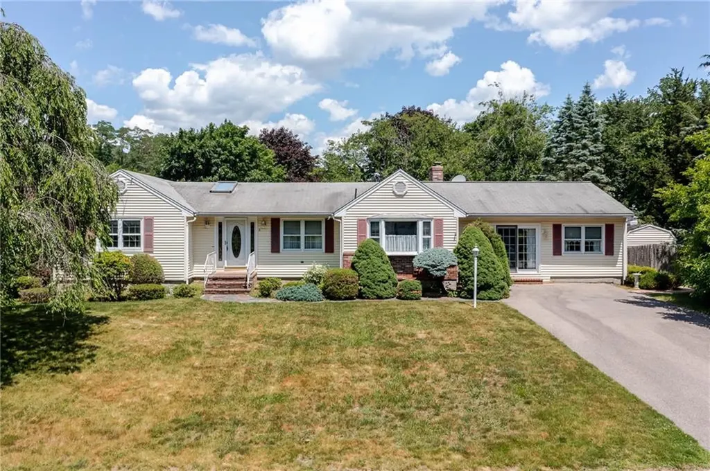 9 Apache Lane Cumberland RI 02864