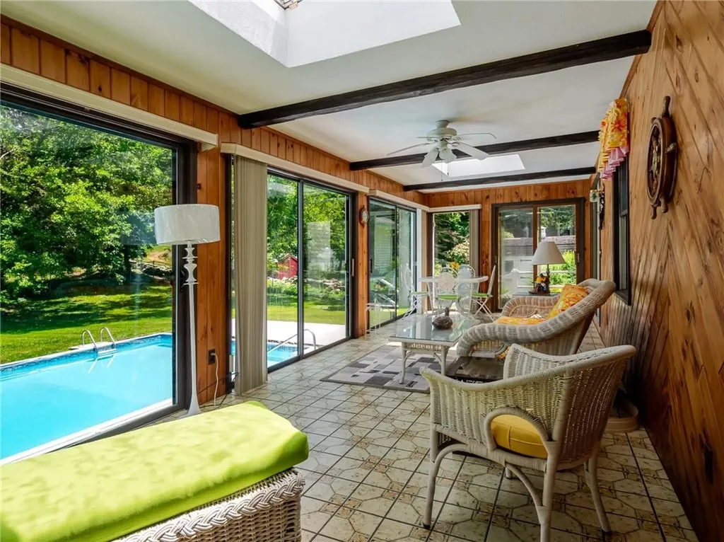 9 Apache Lane Cumberland RI 02864