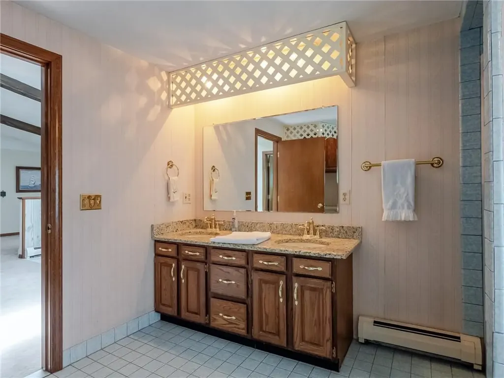 9 Apache Lane Cumberland RI 02864