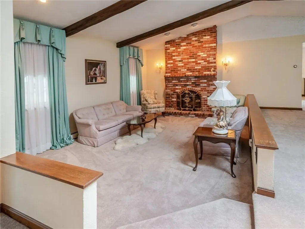 9 Apache Lane Cumberland RI 02864