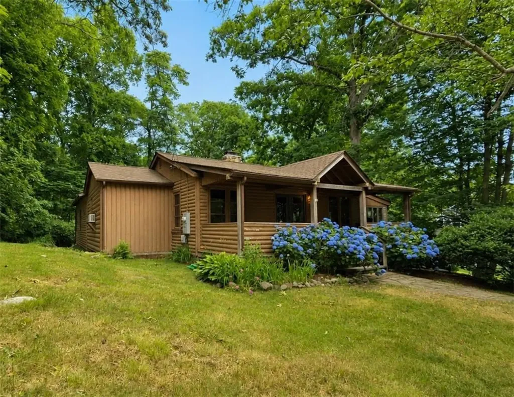 150 Plum Point Road North Kingstown RI 02874