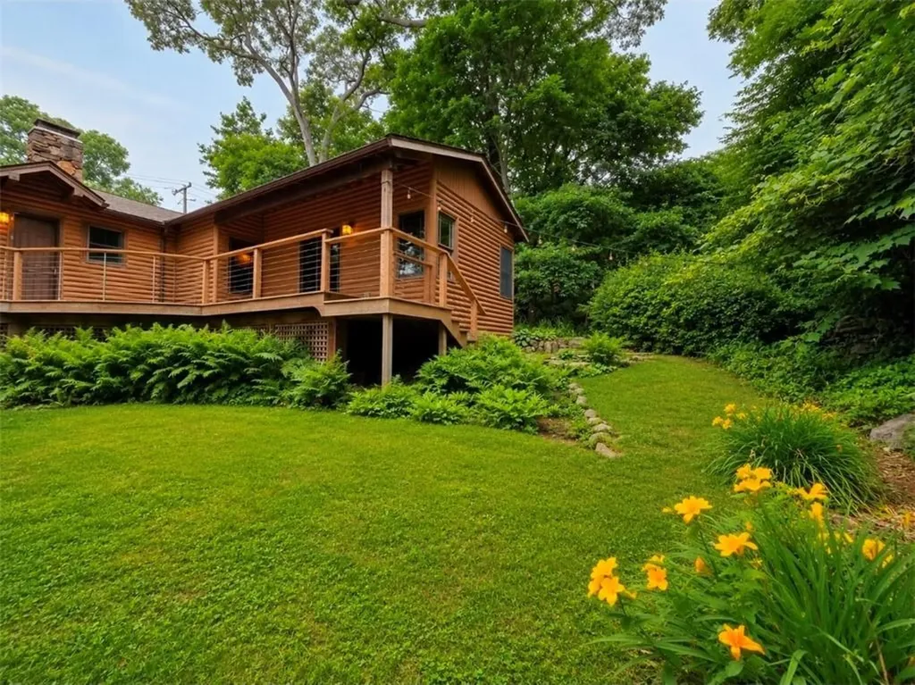 150 Plum Point Road North Kingstown RI 02874
