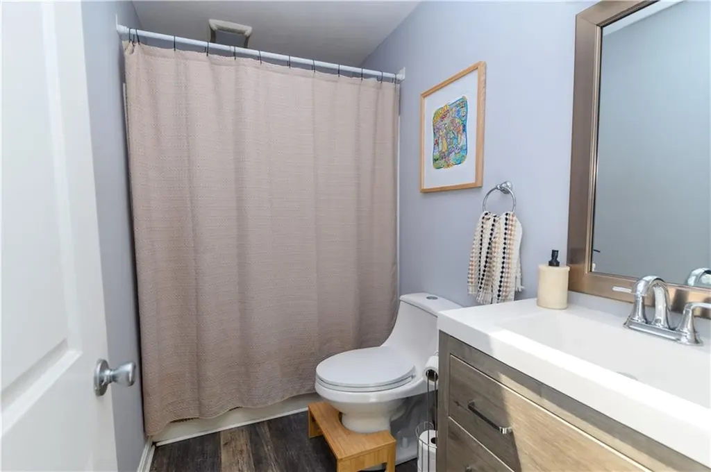 270 N Country Club Drive Warwick RI 02888