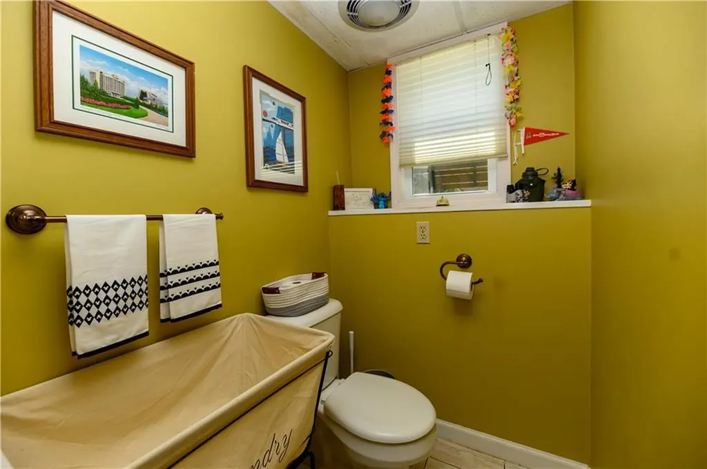 270 N Country Club Drive Warwick RI 02888