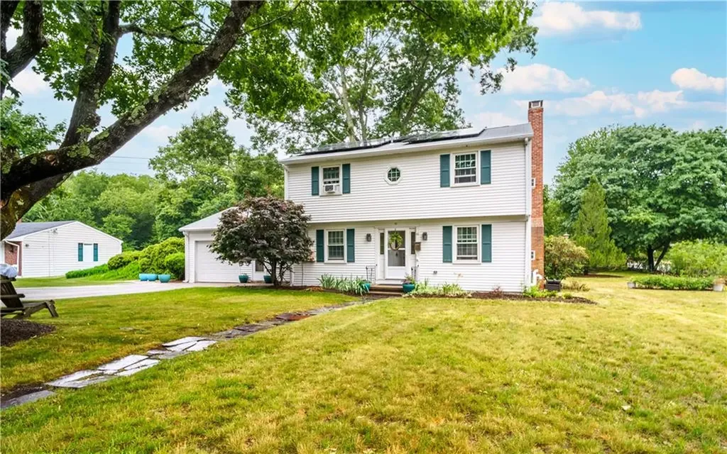 66 Oakdale Road North Kingstown RI 02852