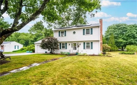 66 Oakdale Road North Kingstown RI 02852
