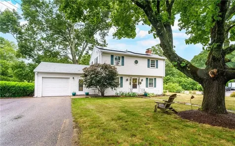 66 Oakdale Road North Kingstown RI 02852