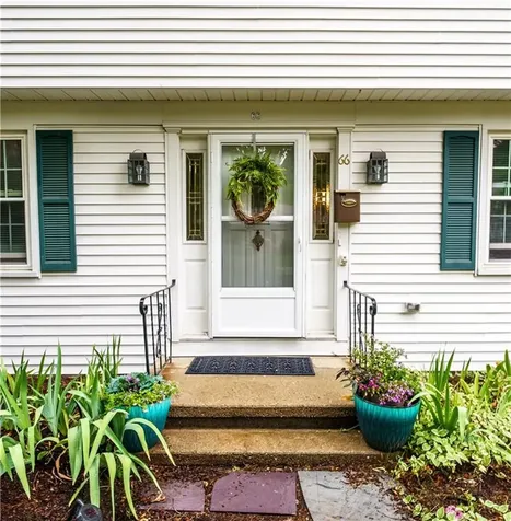66 Oakdale Road North Kingstown RI 02852