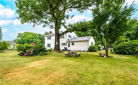 66 Oakdale Road North Kingstown RI 02852