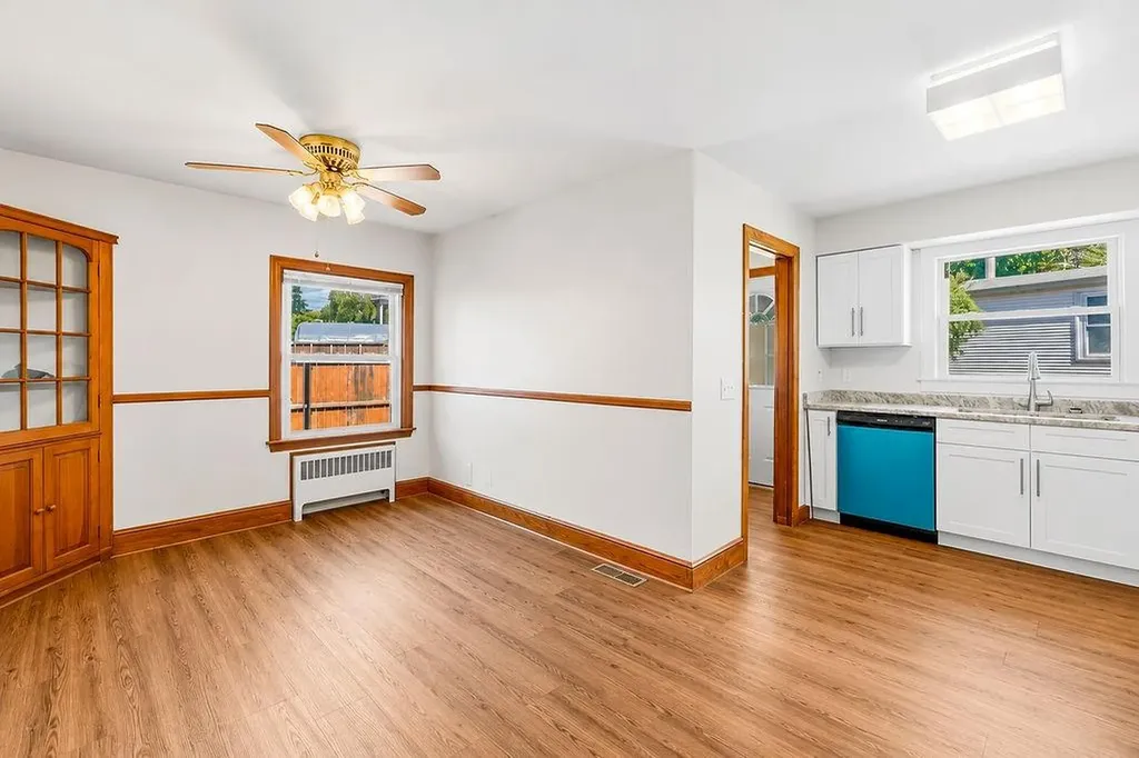118 Summit Avenue West Warwick RI 02893