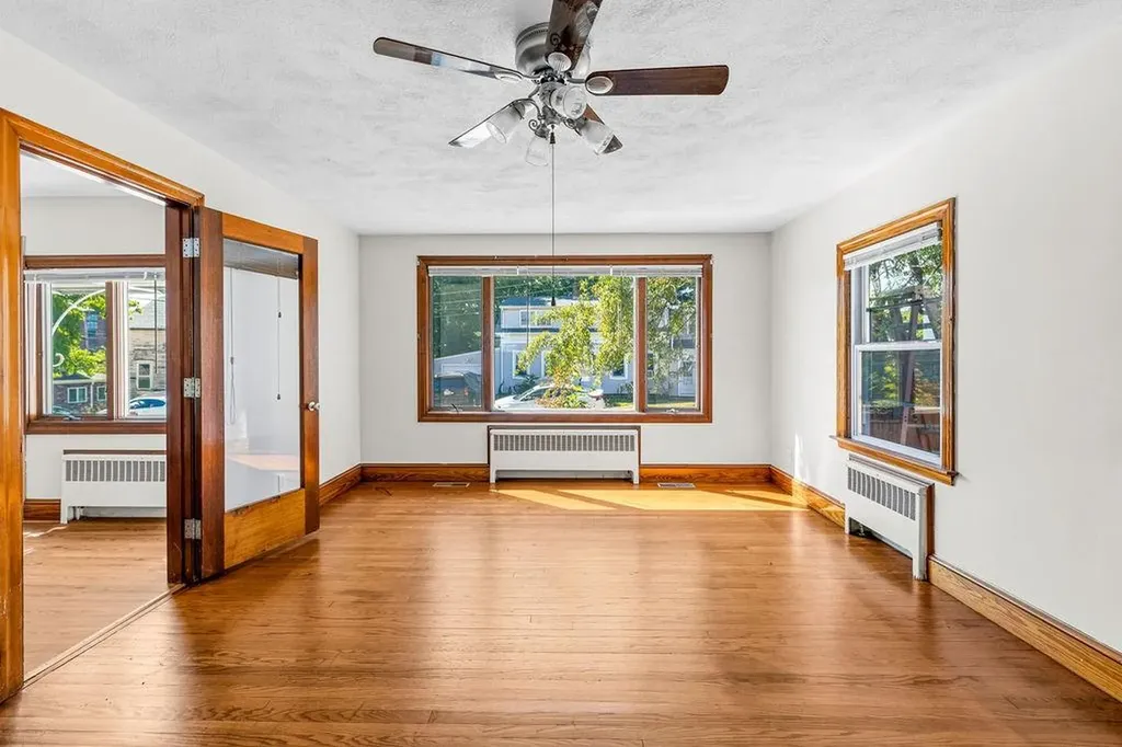 118 Summit Avenue West Warwick RI 02893