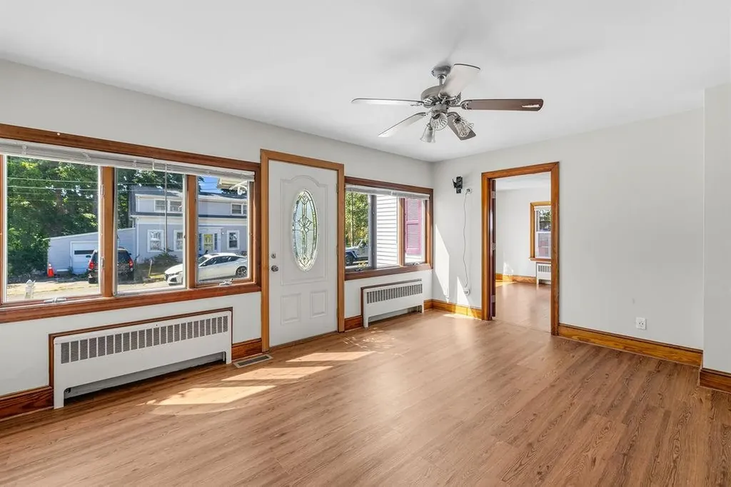 118 Summit Avenue West Warwick RI 02893