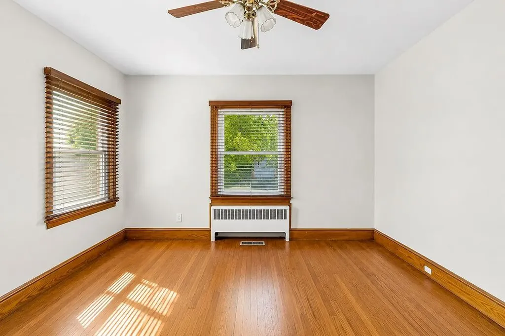 118 Summit Avenue West Warwick RI 02893