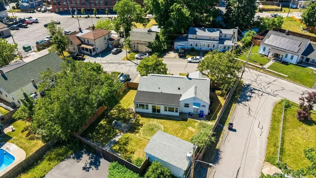 118 Summit Avenue West Warwick RI 02893