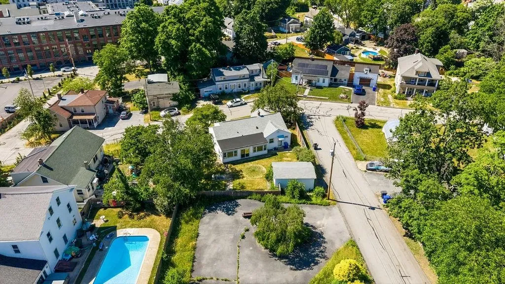 118 Summit Avenue West Warwick RI 02893