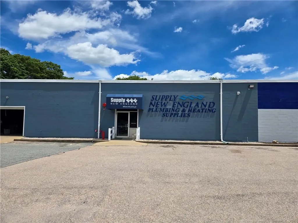 1425 Kingstown Road South Kingstown RI 02879