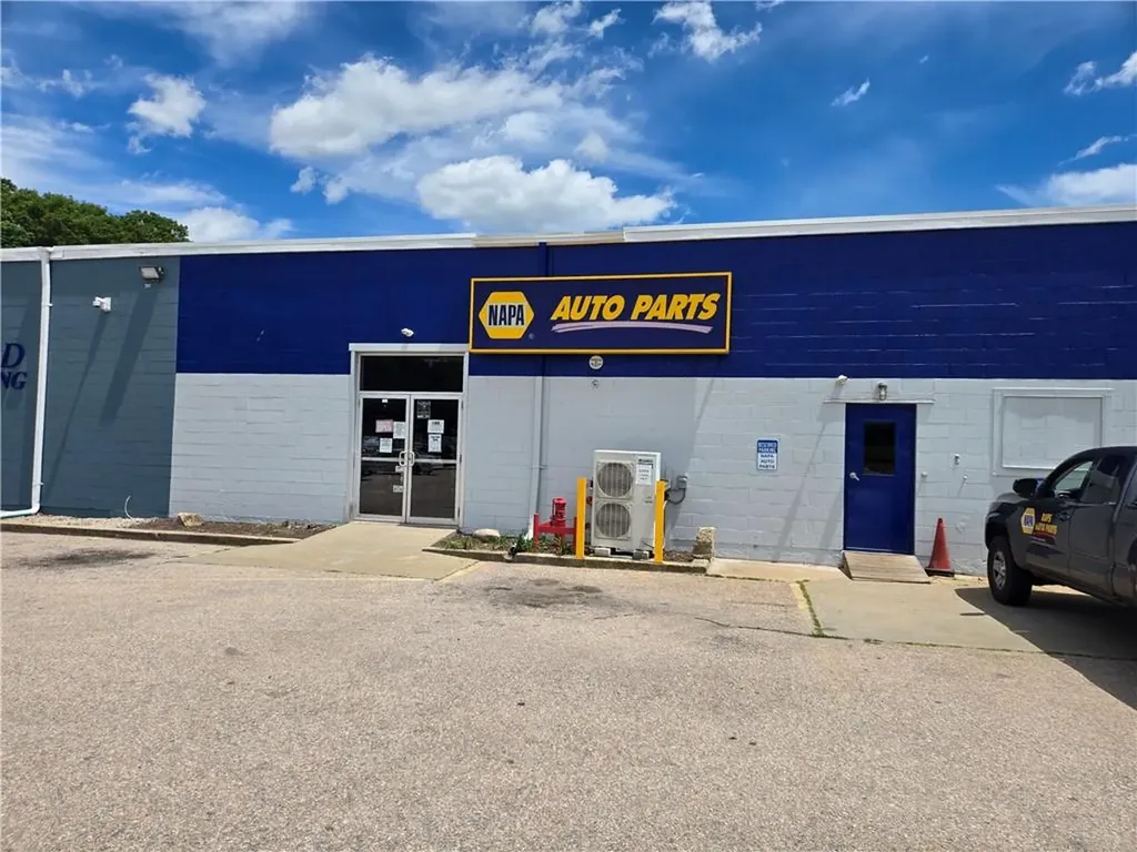 1425 Kingstown Road South Kingstown RI 02879