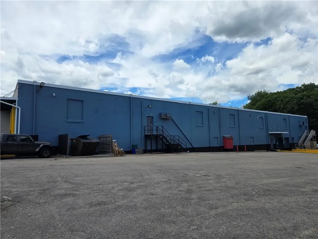 1425 Kingstown Road South Kingstown RI 02879
