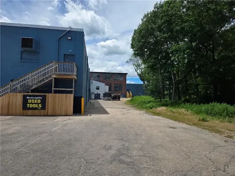 1425 Kingstown Road South Kingstown RI 02879