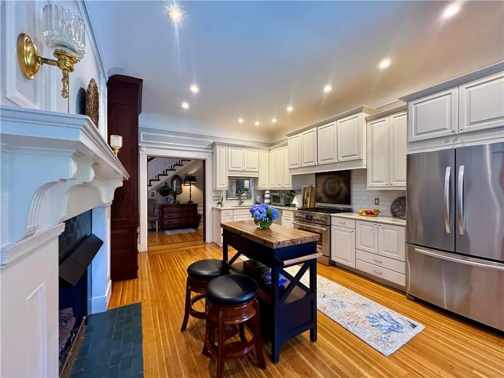24 Walnut Street Pawtucket RI 02860