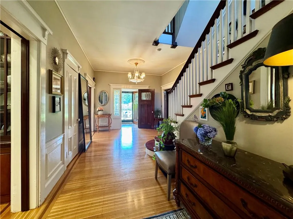 24 Walnut Street Pawtucket RI 02860