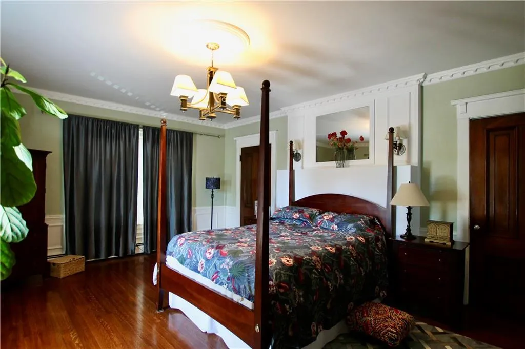 24 Walnut Street Pawtucket RI 02860
