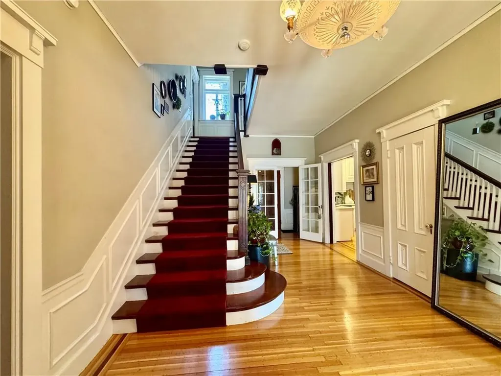 24 Walnut Street Pawtucket RI 02860