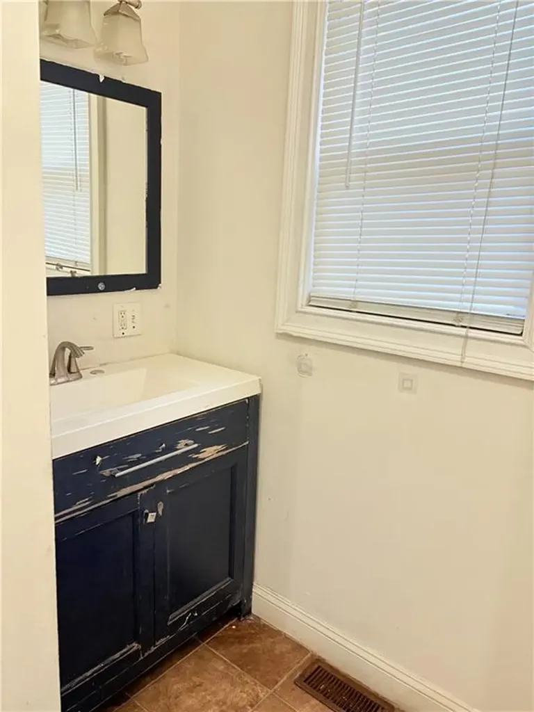 61 Moore Street Providence RI 02907