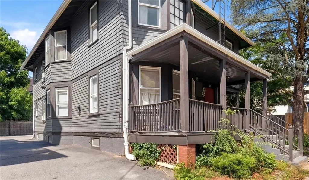 61 Moore Street Providence RI 02907