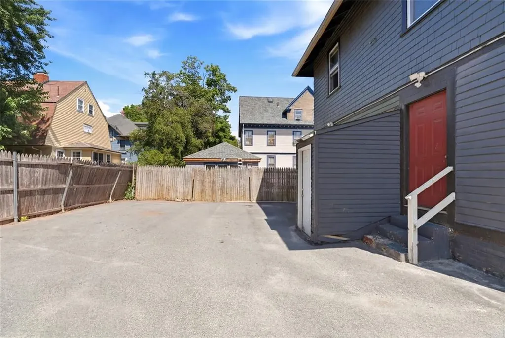61 Moore Street Providence RI 02907