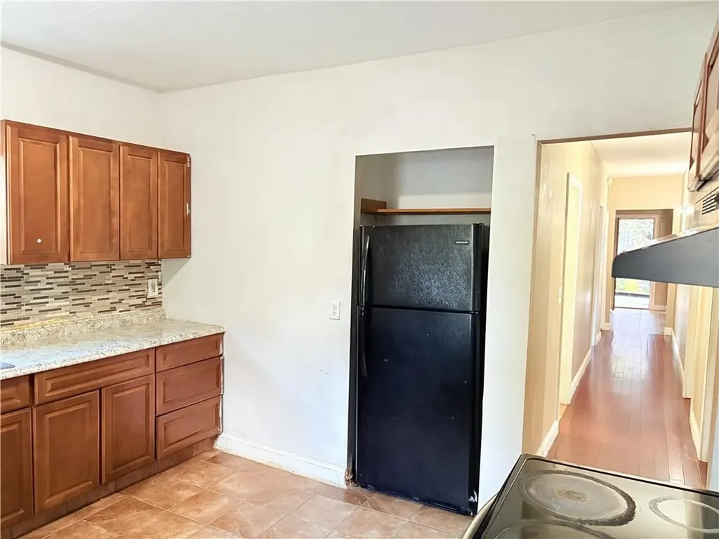 61 Moore Street Providence RI 02907