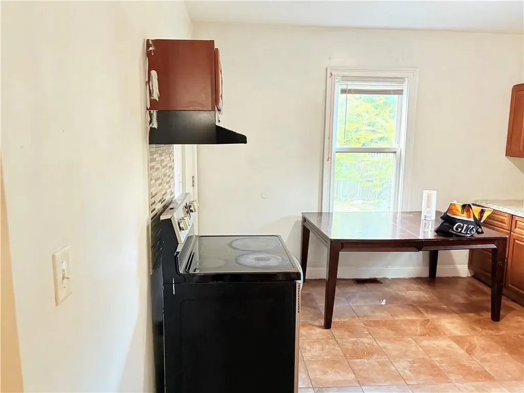 61 Moore Street Providence RI 02907