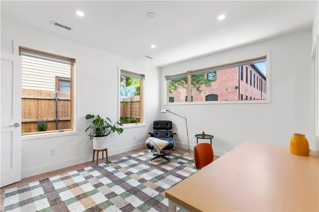 59 Warren Street Providence RI 02907