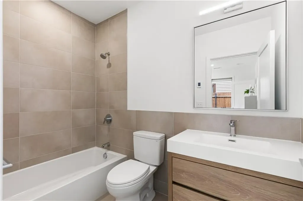 59 Warren Street Providence RI 02907