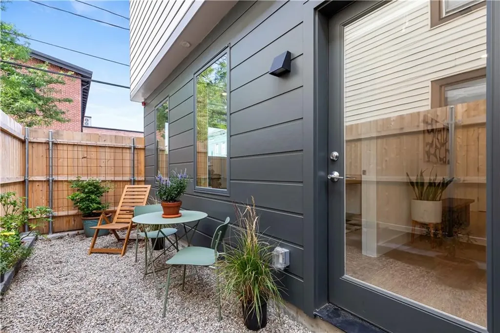 59 Warren Street Providence RI 02907