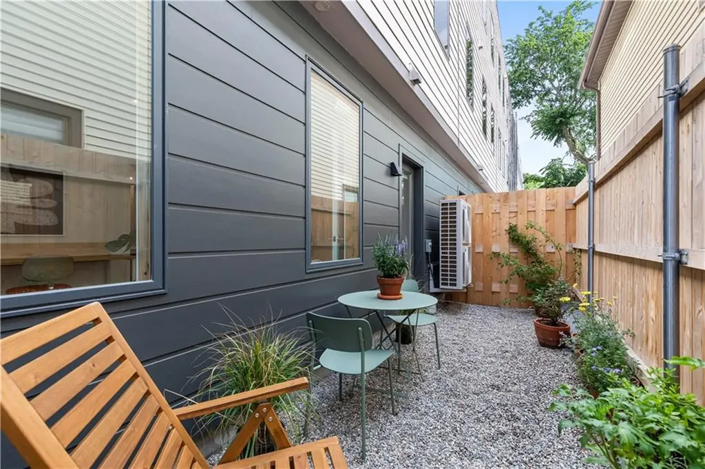 59 Warren Street Providence RI 02907