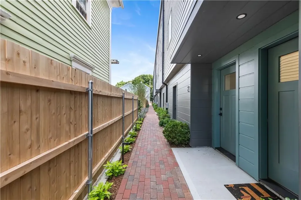 59 Warren Street Providence RI 02907