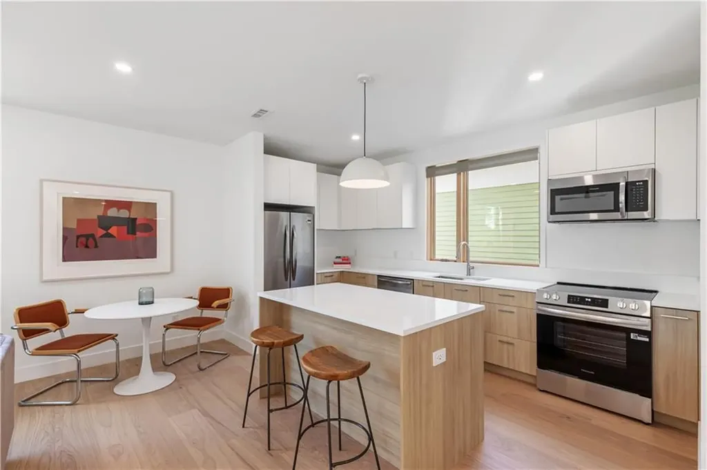 59 Warren Street Providence RI 02907