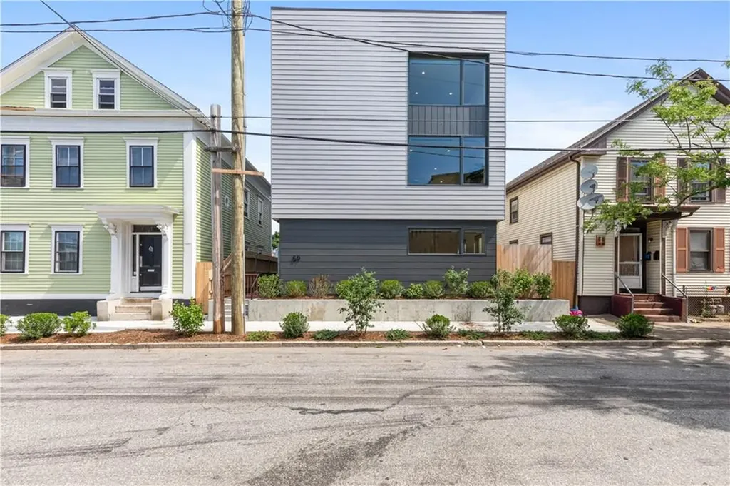59 Warren Street Providence RI 02907