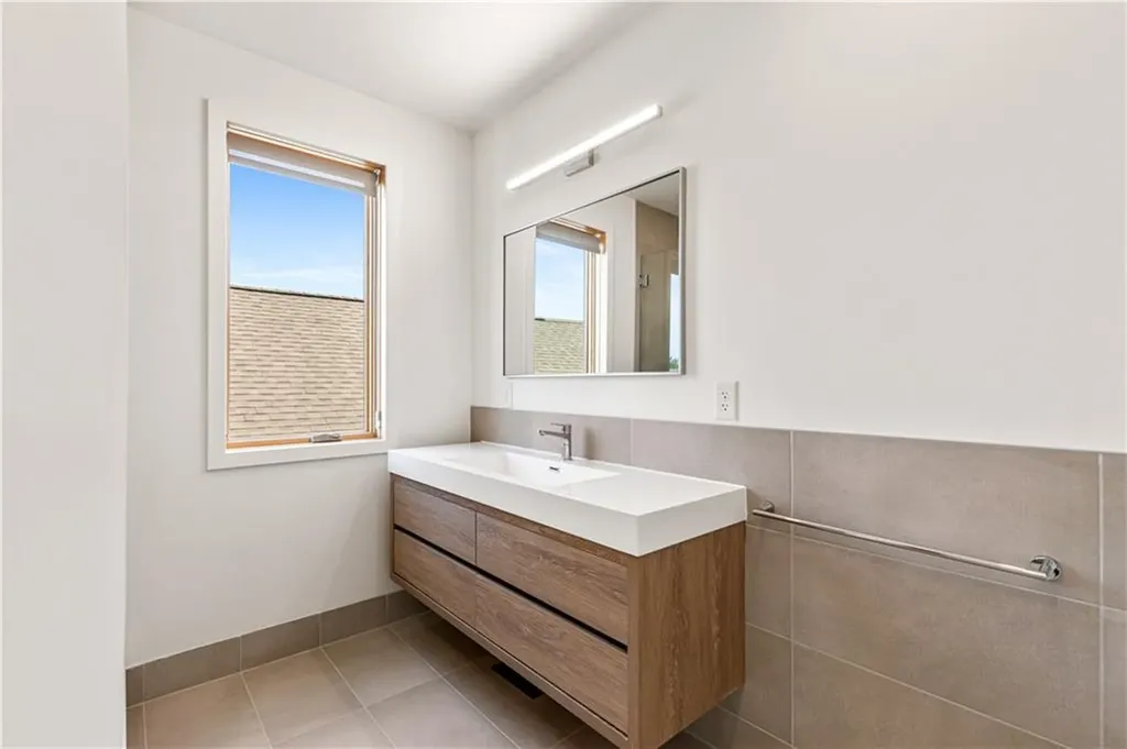 59 Warren Street Providence RI 02907