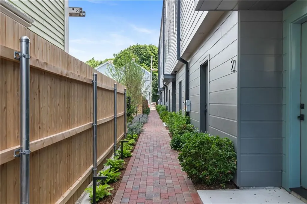 59 Warren Street Providence RI 02907