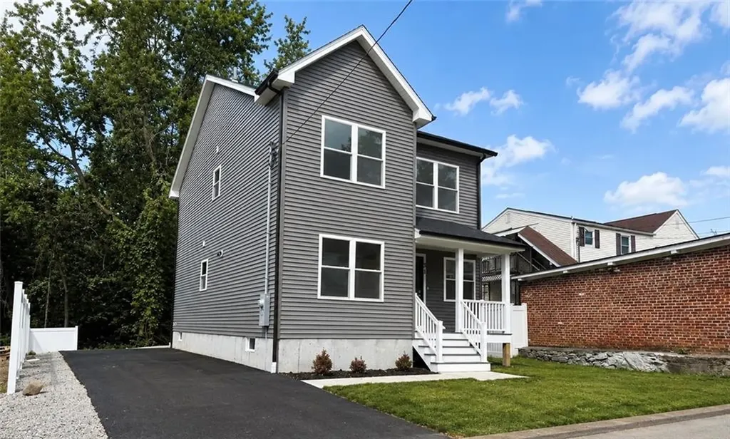 31 Tucker Street Warwick RI 02886