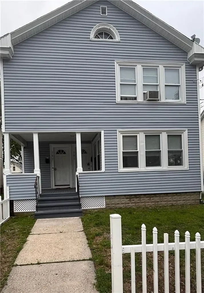 101 103 Rutherglen Avenue Providence RI 02907