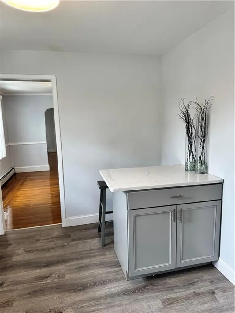 101 103 Rutherglen Avenue Providence RI 02907