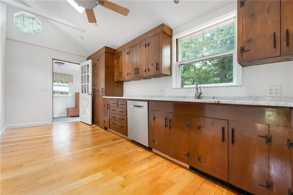 15 Williams Road Smithfield RI 02917