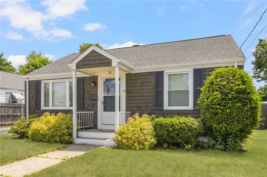 39 Gloria Street Pawtucket RI 02861