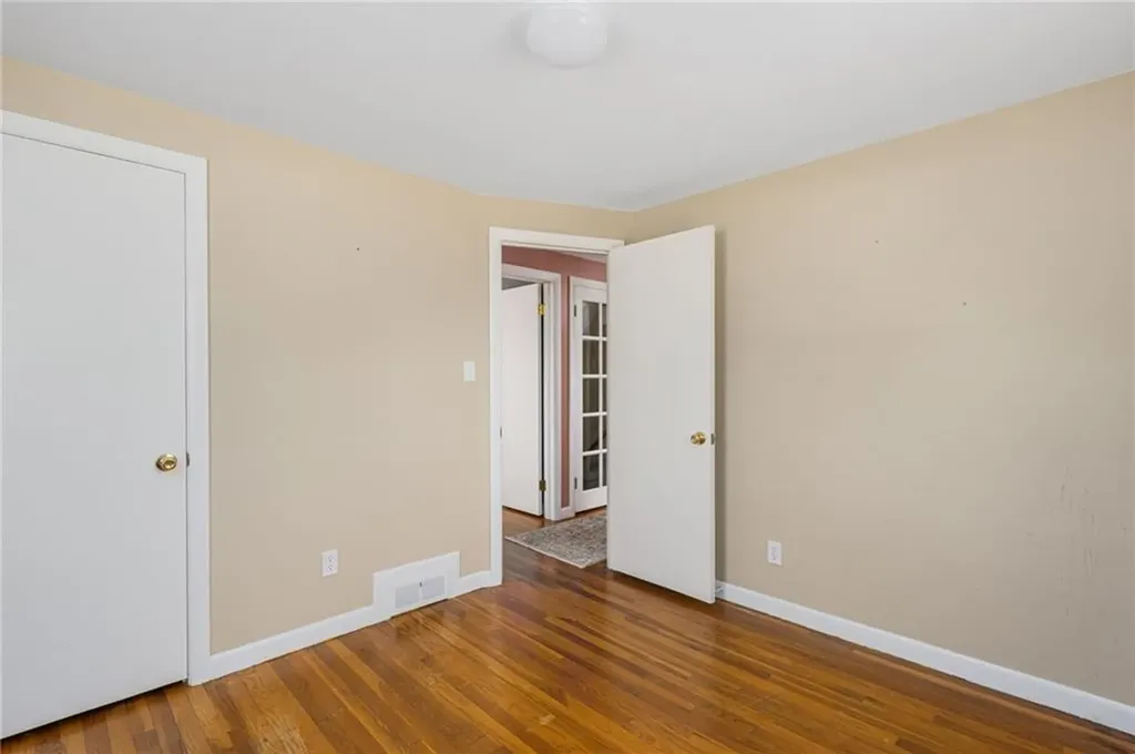 39 Gloria Street Pawtucket RI 02861