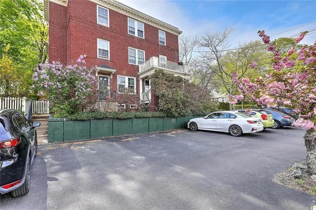 231 Doyle Avenue Providence RI 02906